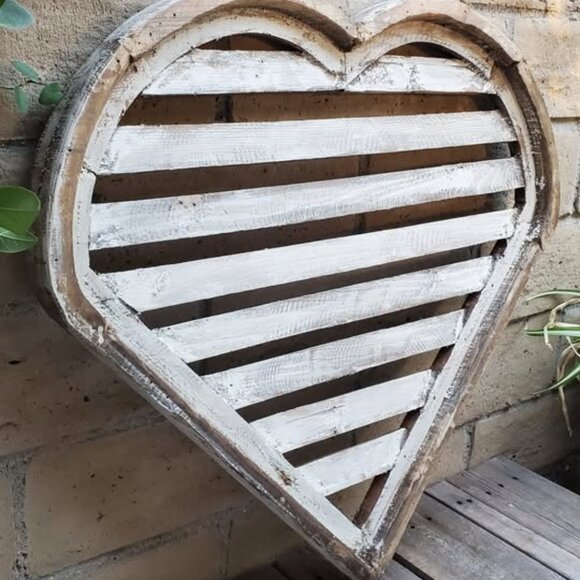 Heart Wooden Wall Art White Rustic Wall Decor Housewarming Gift Living Room 28" - Picture 3 of 3